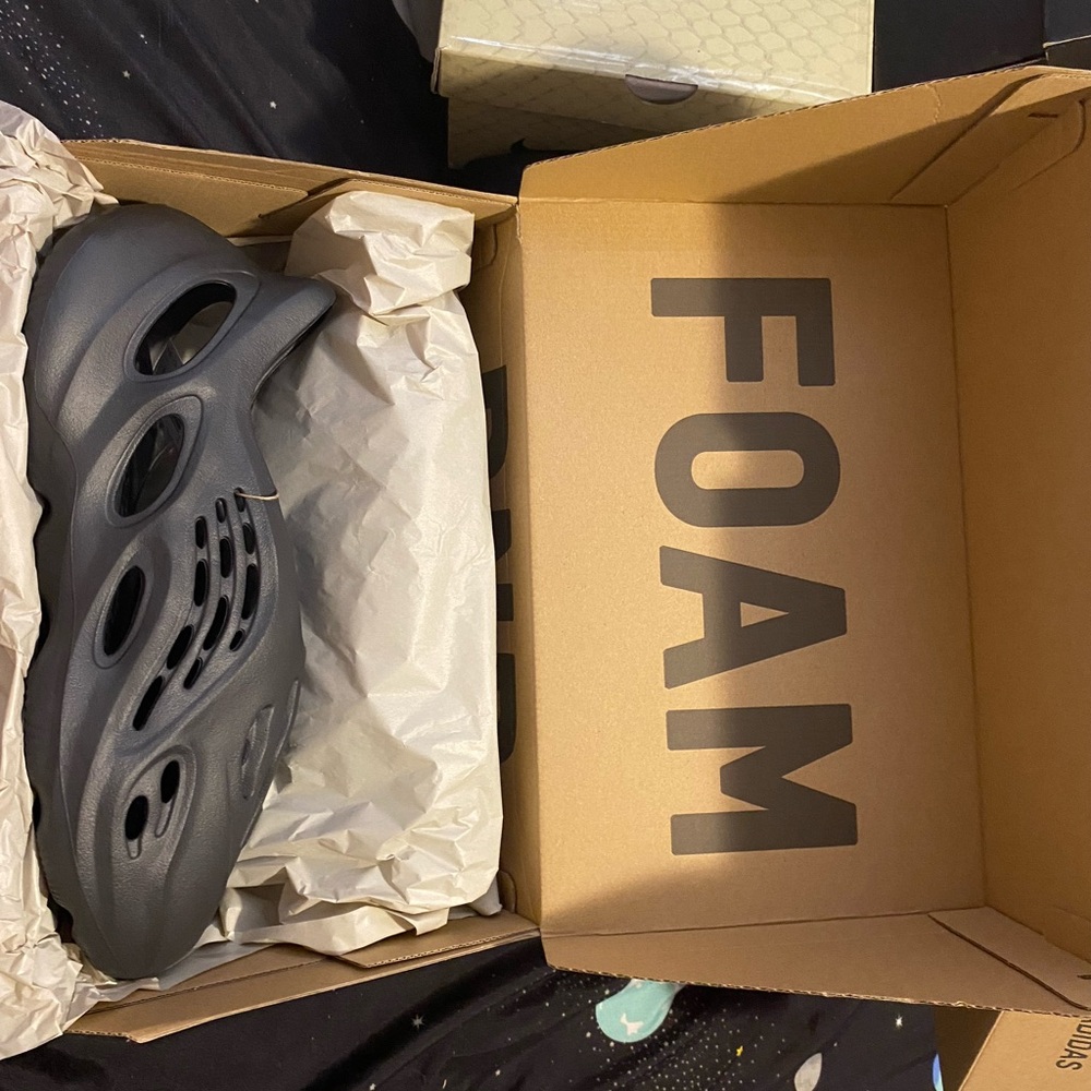 Yeezy foam runners
